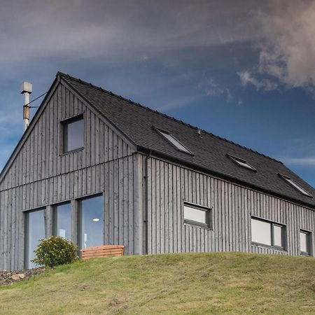 Villa Cuillrigh - Luxury House, Loch & Mountain Views Portree Exterior foto