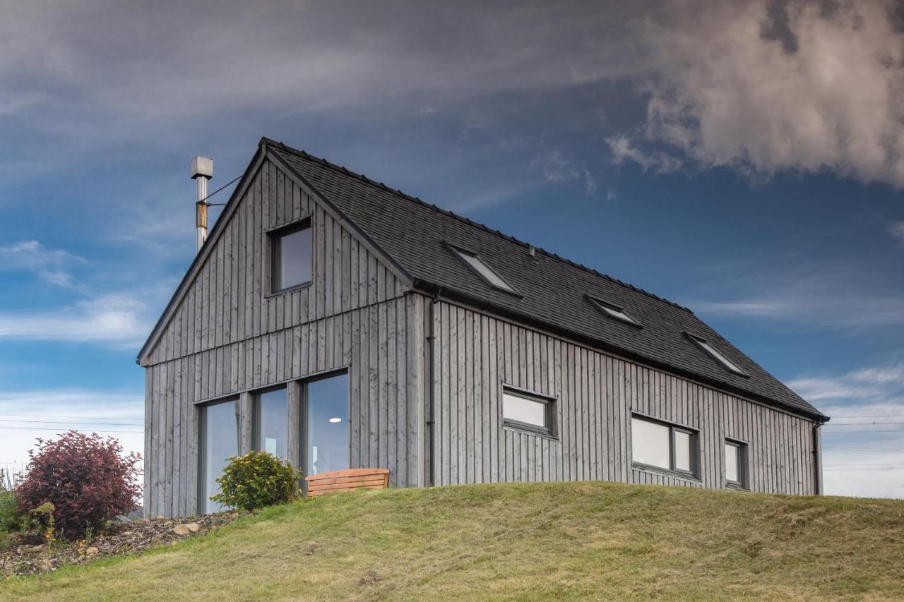 Villa Cuillrigh - Luxury House, Loch & Mountain Views Portree Exterior foto