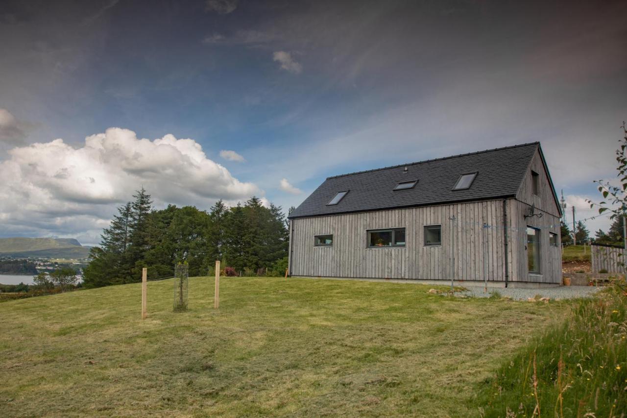 Villa Cuillrigh - Luxury House, Loch & Mountain Views Portree Exterior foto